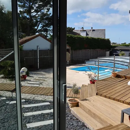 Petite Maison Bord De بيت للعطل بورنيشّيه